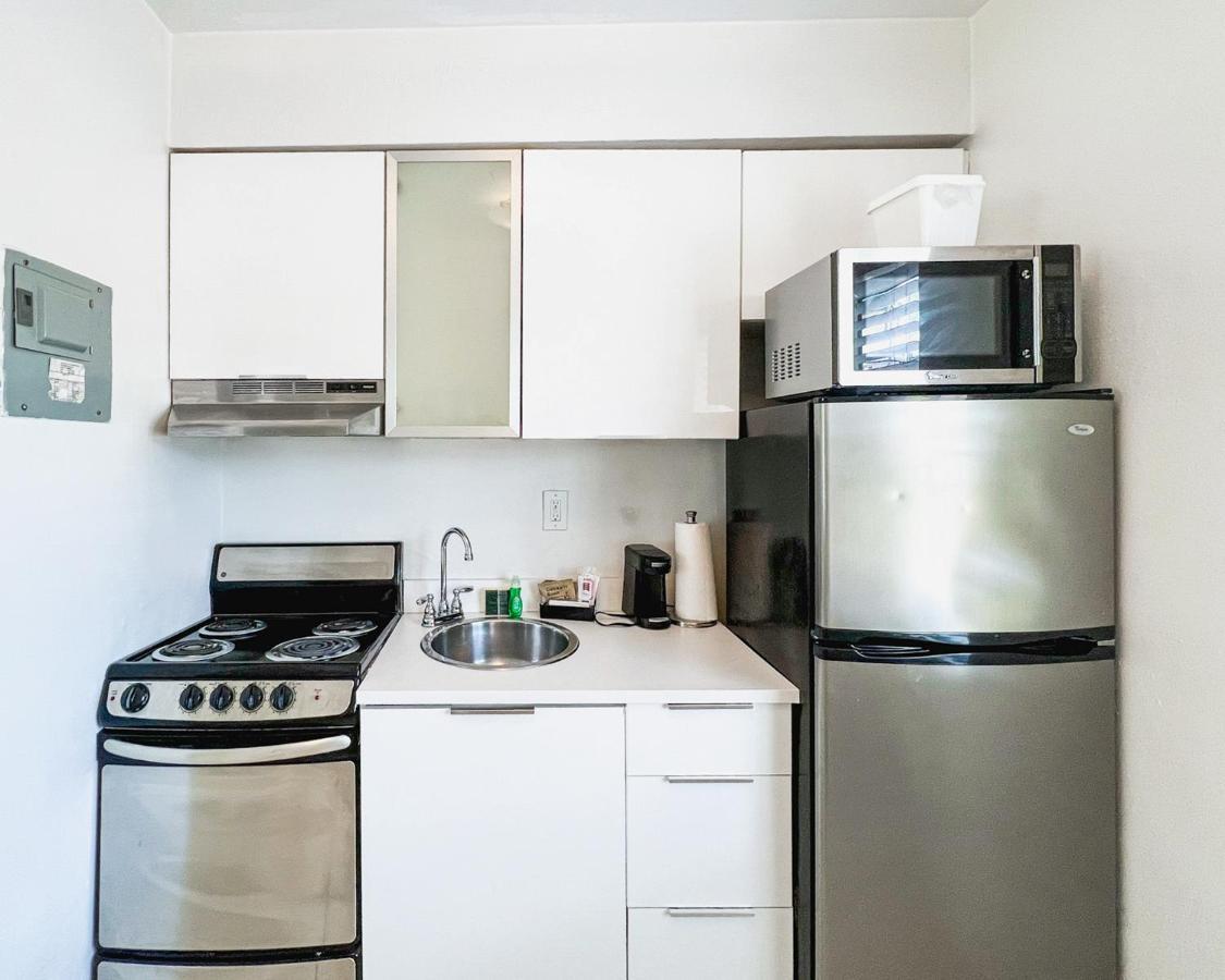 Deluxe Studio Queen,1293100192:JPEG